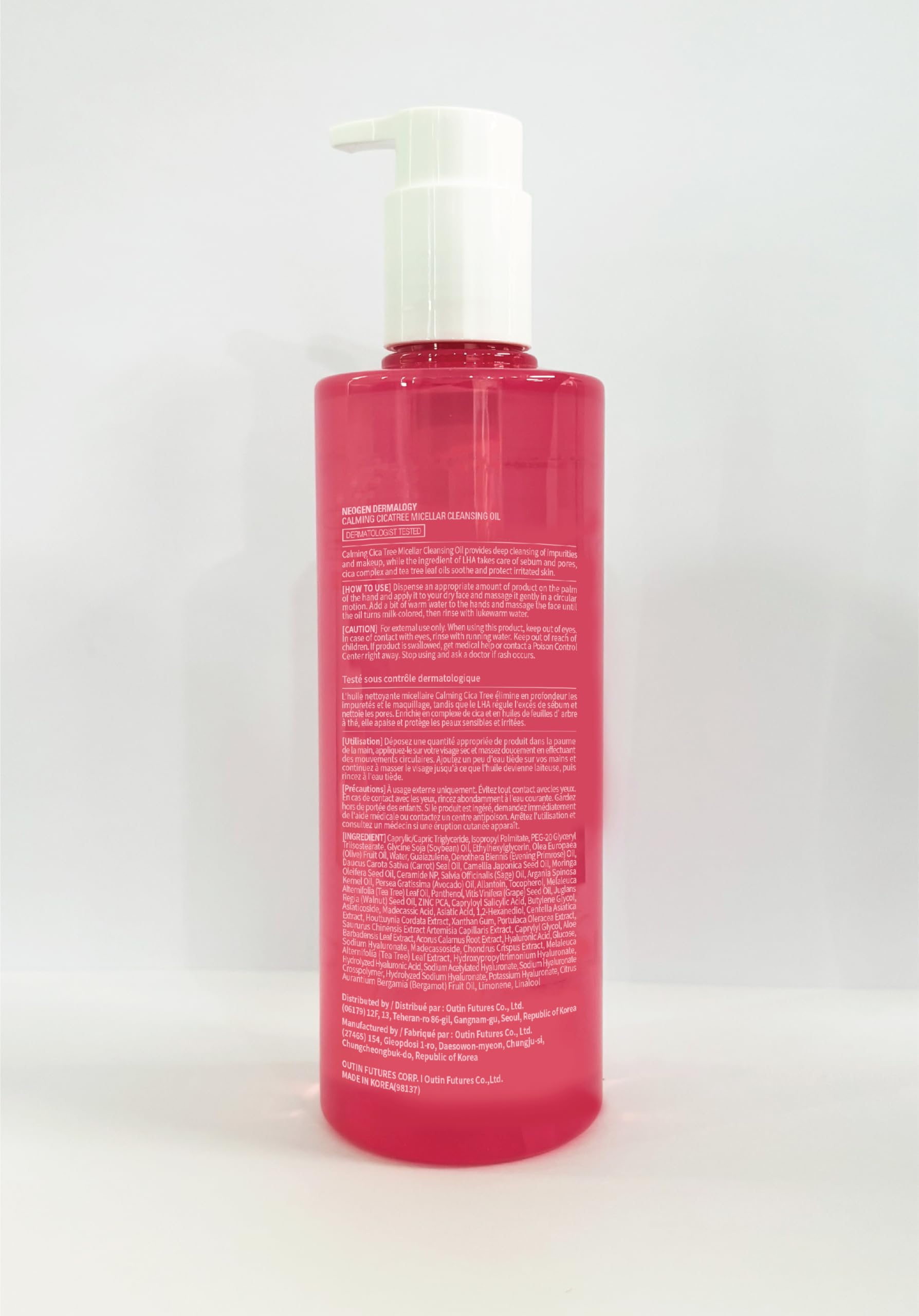 DERMALOGY NEOGENLAB Aceite Limpiador Calmante: envase práctico para uso diario en baño.