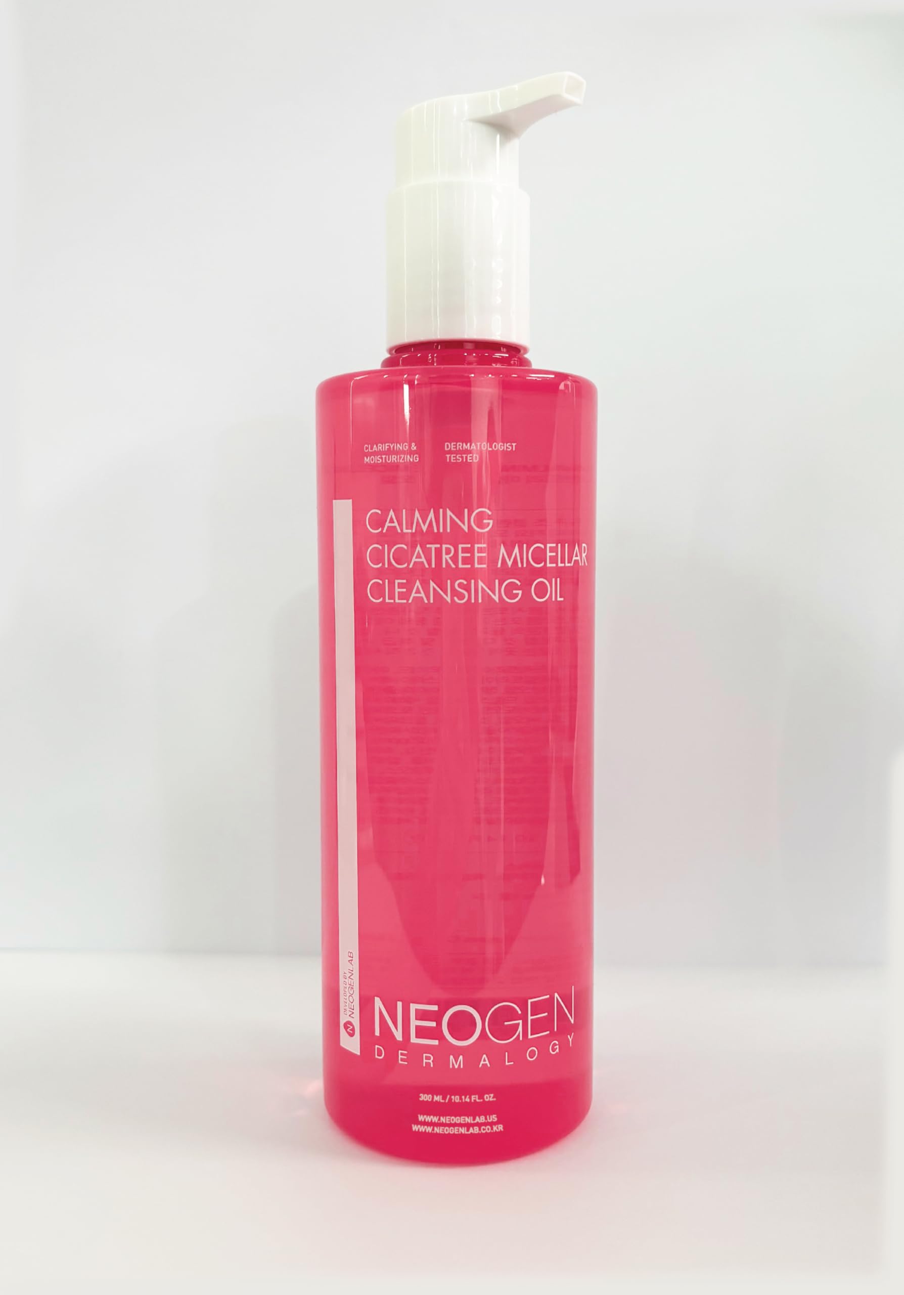 DERMALOGY NEOGENLAB Aceite Limpiador Calmante: sensación fresca al eliminar impurezas de poros.