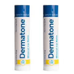 Dermatone bálsamo labial mineral SPF30 protegiendo labios del sol.