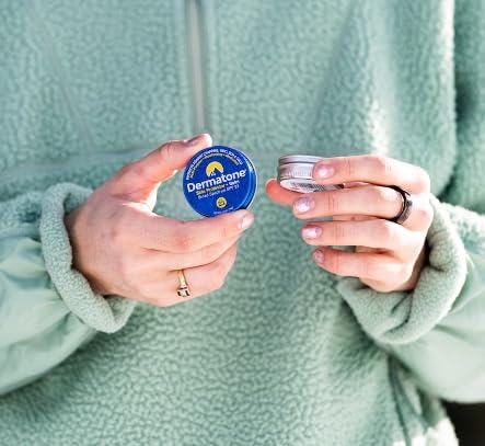 Dermatone balsamo frio-viento para piel expuesta en climas extremos.
