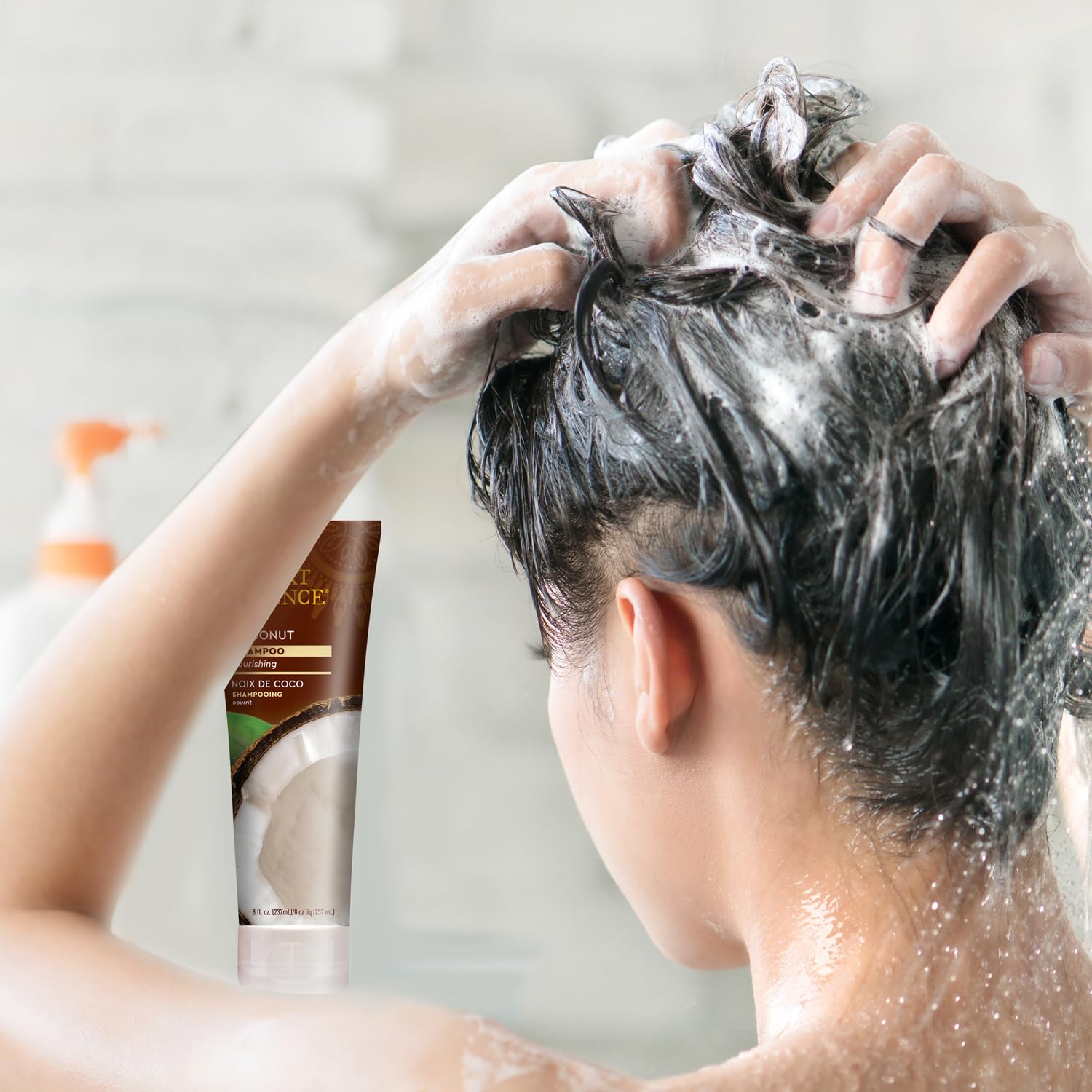 Desert Essence Champú Coco; cabello hidratado y brilla tras lavado
