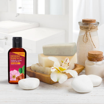 Desert Essence Mezcla nutriente: aceite facial con vitaminas esenciales