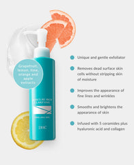 DHC gel exfoliante muestra partículas que eliminan células muertas suavemente.