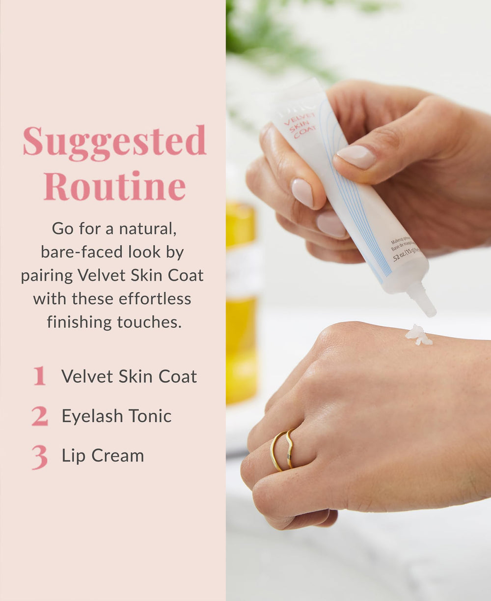 DHC Velvet Skin Coat: absorbe el aceite para un aspecto limpio.