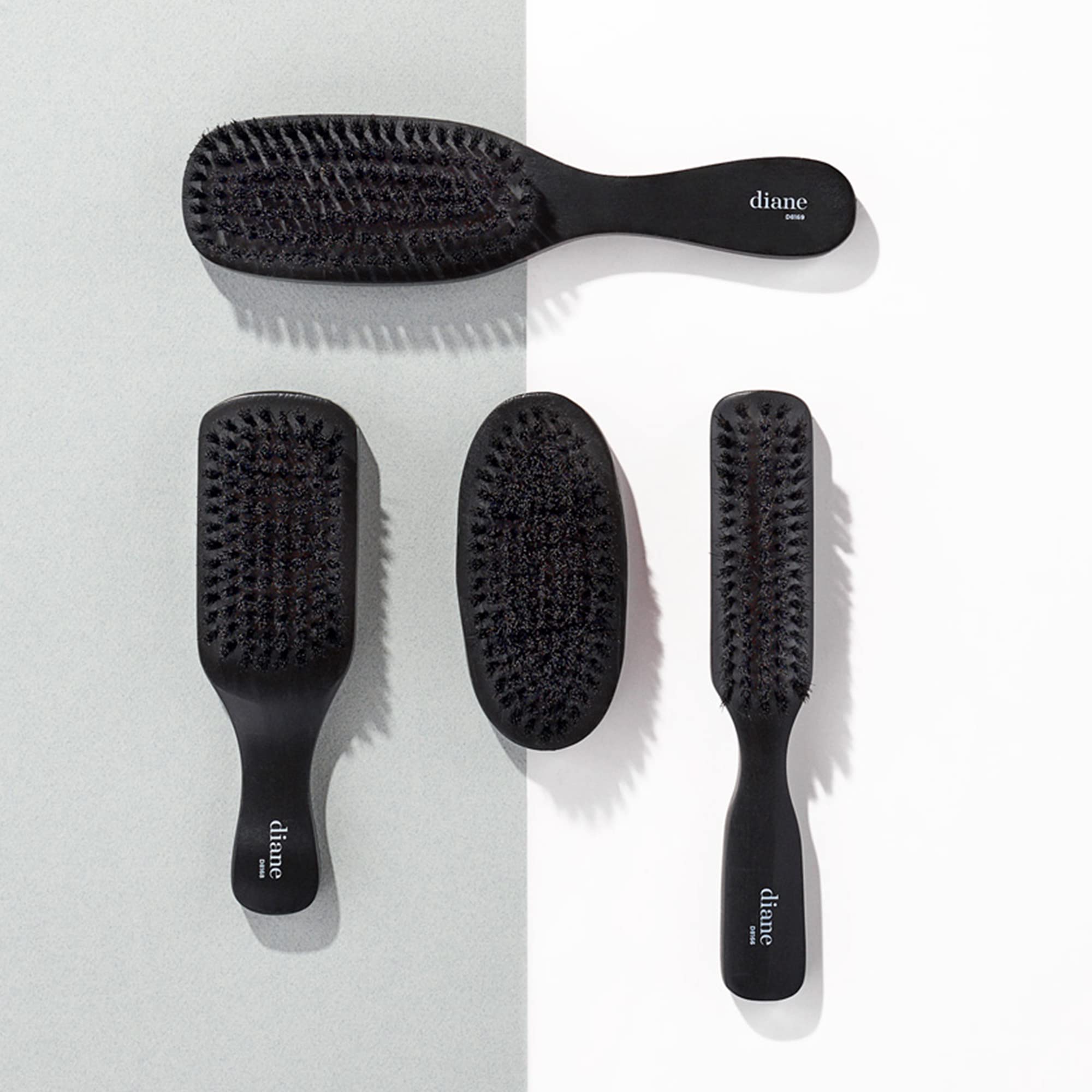 Diane, cepillo para barba y bigote, definición suave y acabado pulido.