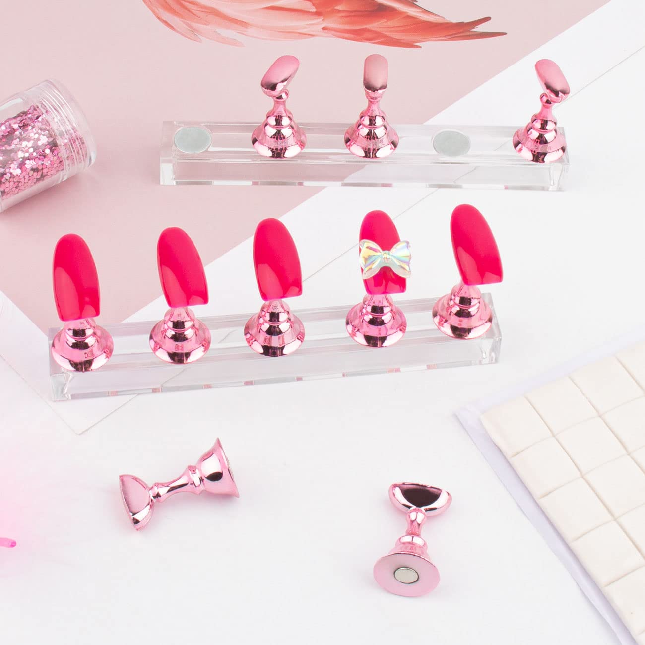 Ideal para practicar en casa, salón o clase de uñas.