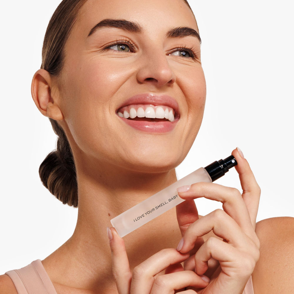 DIME I Love Your Smell Baby liquid pour demonstrates travel size