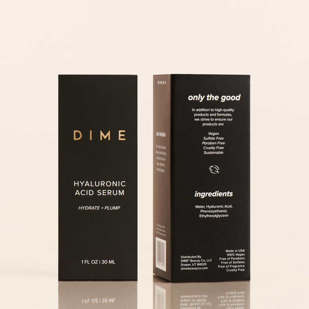 Routine matin – sérum DIME prépare la peau à l'hydratation.