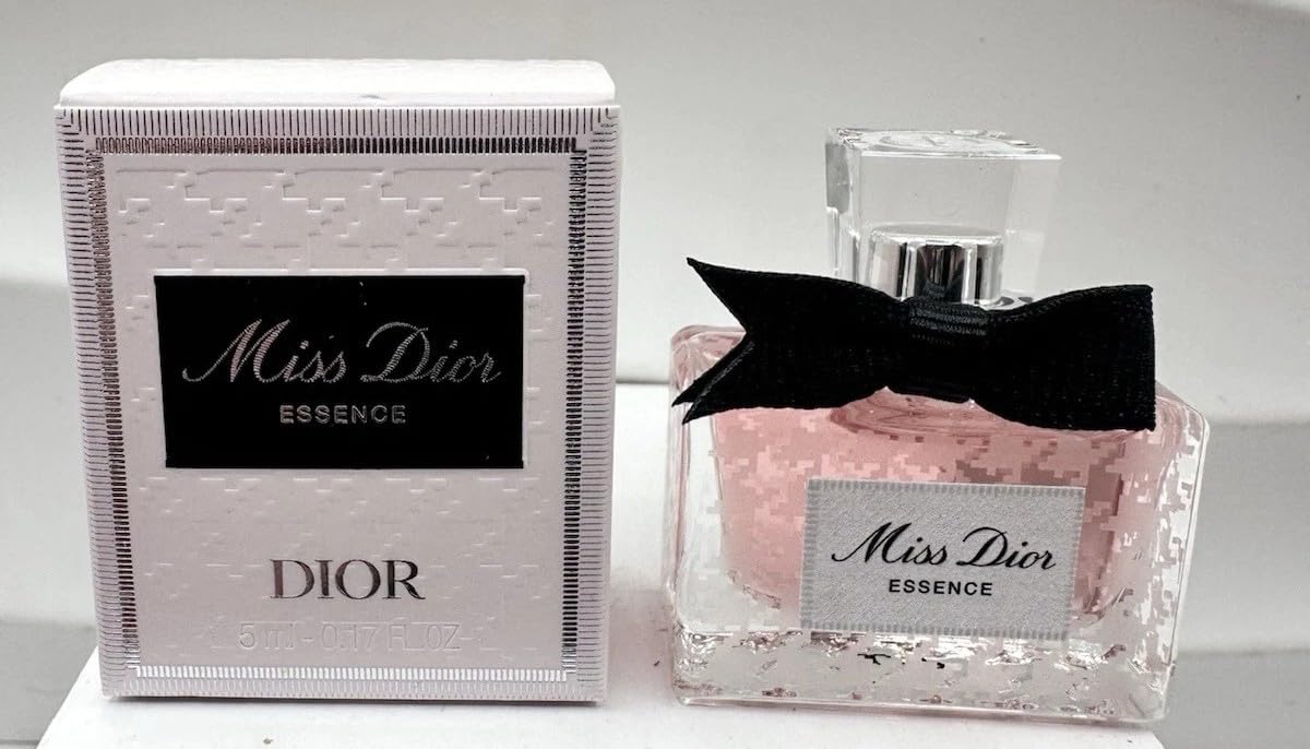 Dior Miss Parfum mini botella, ideal para llevar en el bolso y perfumar en cualquier momento.