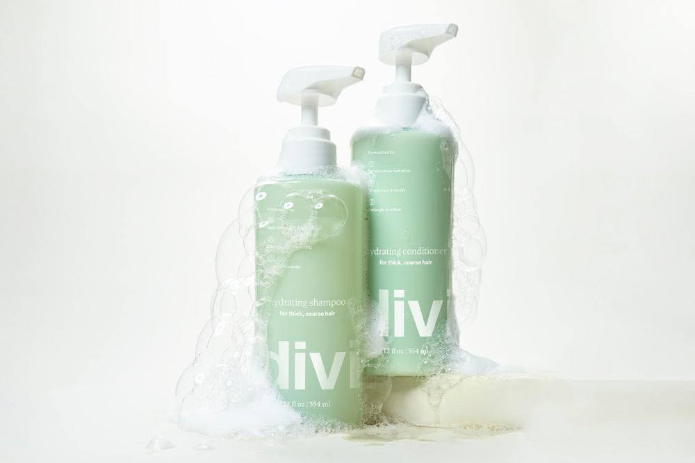 Divi rutina hidratación cabello, desenredado y tacto suave al peinar.