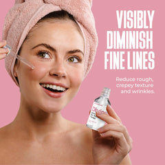 Divine Derriere aplicación del exfoliante facial para renovación de la piel.