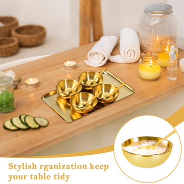 DLUGOPIS kit cuidado facial dorado, añade elegancia y organización a la mesa de baño.