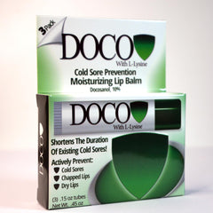 DocoShield bálsamo labial, textura cremosa, para suavidad instantánea.