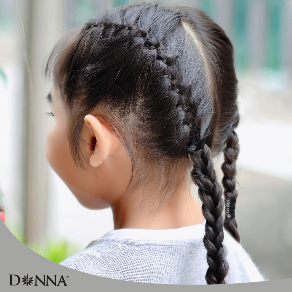 DONNA diseño-compacto-cabello-negro: peinado diario discreto y pulido.
