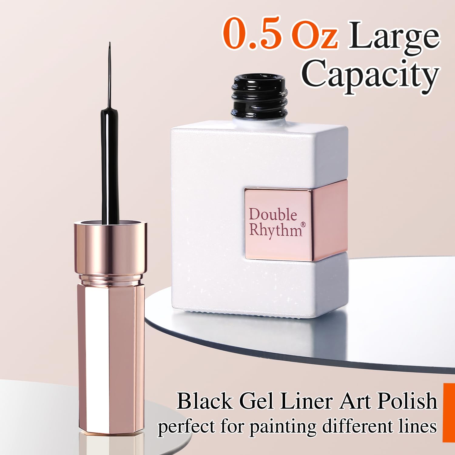 Double Rhythm pincel-preciso-liner-negro facilita trazos definidos.