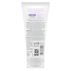 Aplicación suave de Dove crema desodorante para todo el cuerpo.