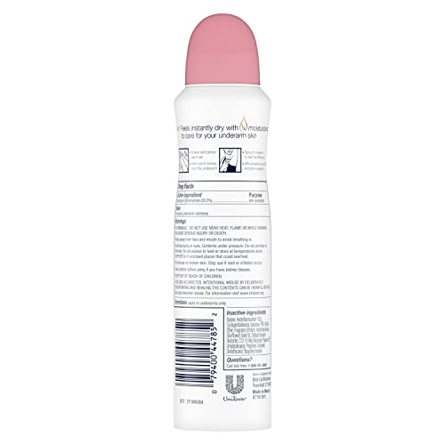 Dove déodorant pétales de rose pulvérisation sèche pour un matin rapide.