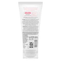 Dove desodorante cremoso frambuesa rosa, aplicación suave.