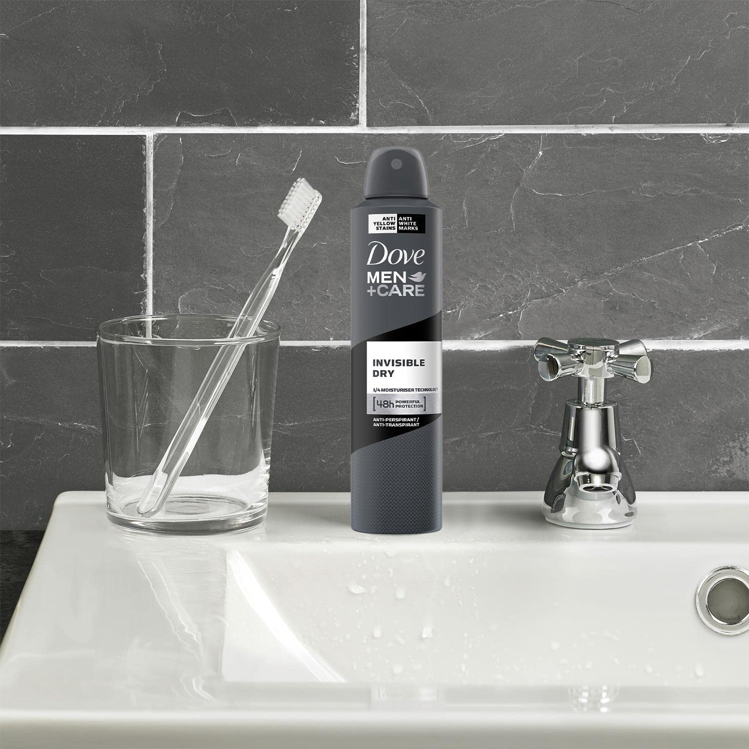 Protección para piel y ropa sin manchas con DOVE MEN + CARE.