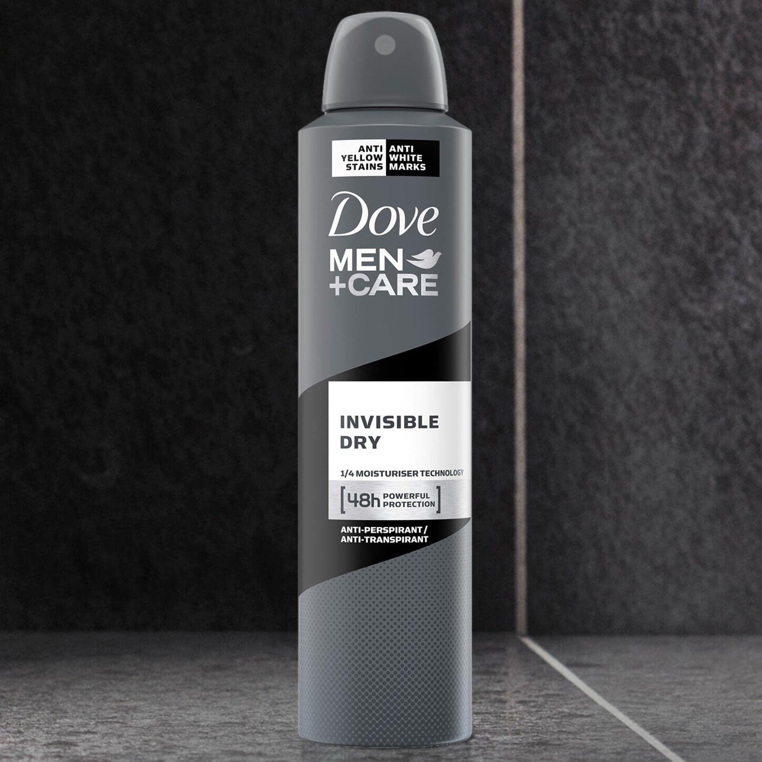 Tecnología 1/4 hidratante de DOVE MEN + CARE cuida la piel.