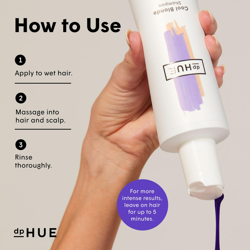Espuma suave del champú dpHUE Rubio Frío para distribuir uniformemente en el cabello.