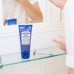 Dr. Bronner's aceites orgánicos: coco, oliva y cáñamo crean base cremosa