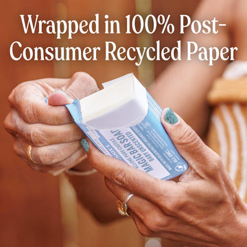 Dr. Bronner's envase de papel postconsumo para reducir residuos