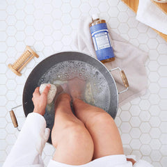 Dr. Bronner's Pure-Castile Menta, espuma vegetal para limpieza suave