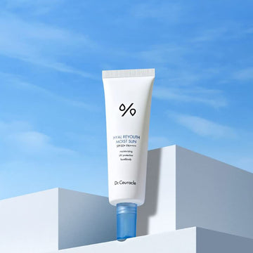 Dr. Ceuracle Hyal Reyouth Moist Sun, fructanos presentes ayudan a la hidratación.