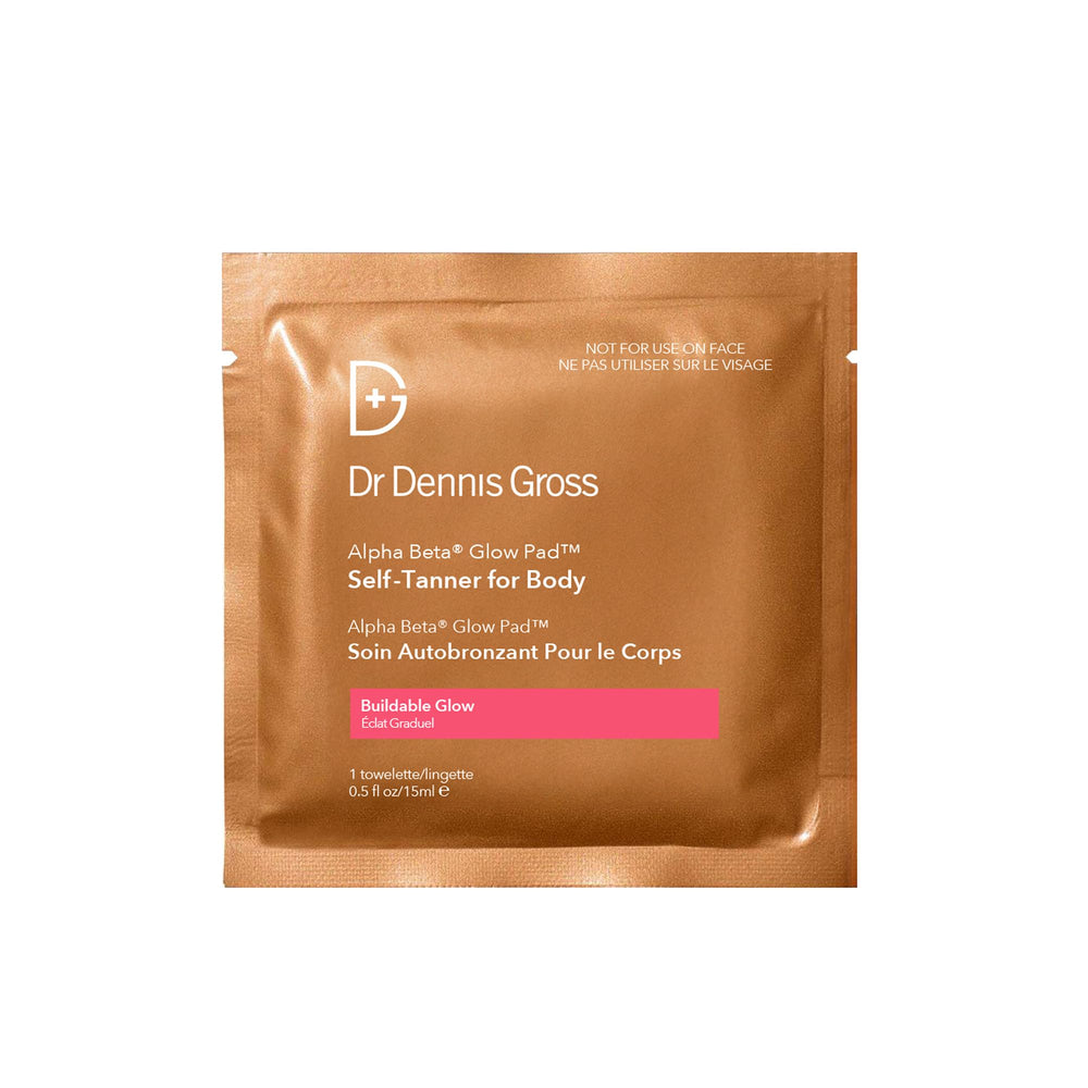 Aplicación en cuerpo de Dr. Dennis Gross Glow Pad sin manchas para tono uniforme