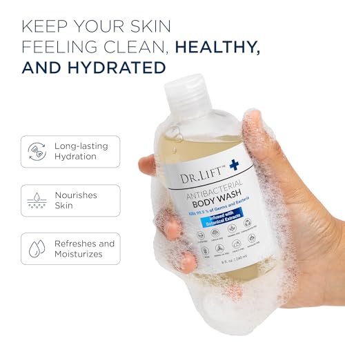 Aplicación de espuma hidratante en piel limpia; DR. LIFT ofrece sensación suave y refrescante.