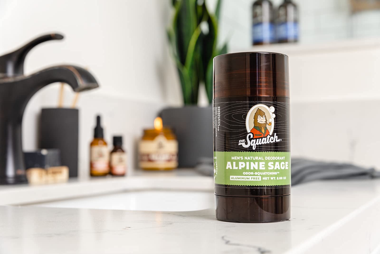 Dr. Squatch Desodorante para Hombre: ingredientes naturales para cuidado diario.