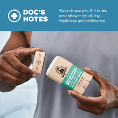 Dr. Squatch déodorant après douche : application facile pour une sensation de fraîcheur.