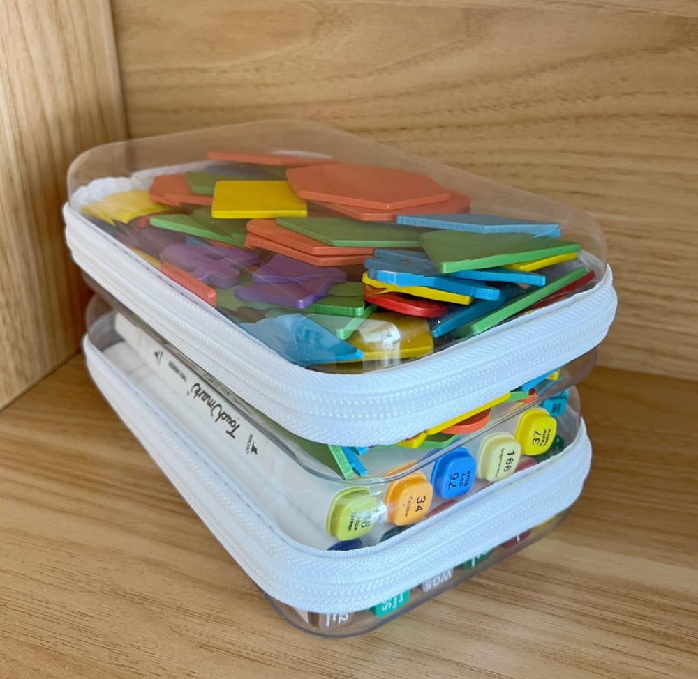 Dressica estuche organizador compacto para accesorios y cables durante viajes.