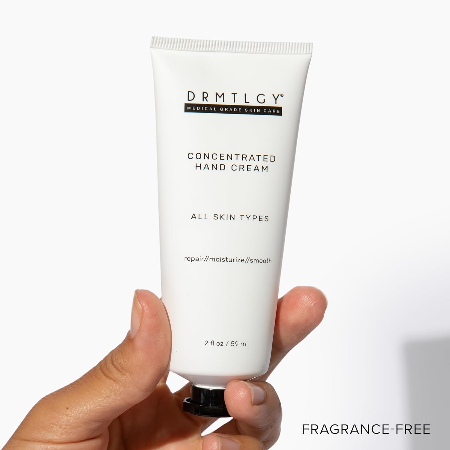 DRMTLGY crema de manos sin fragancia para piel sensible.