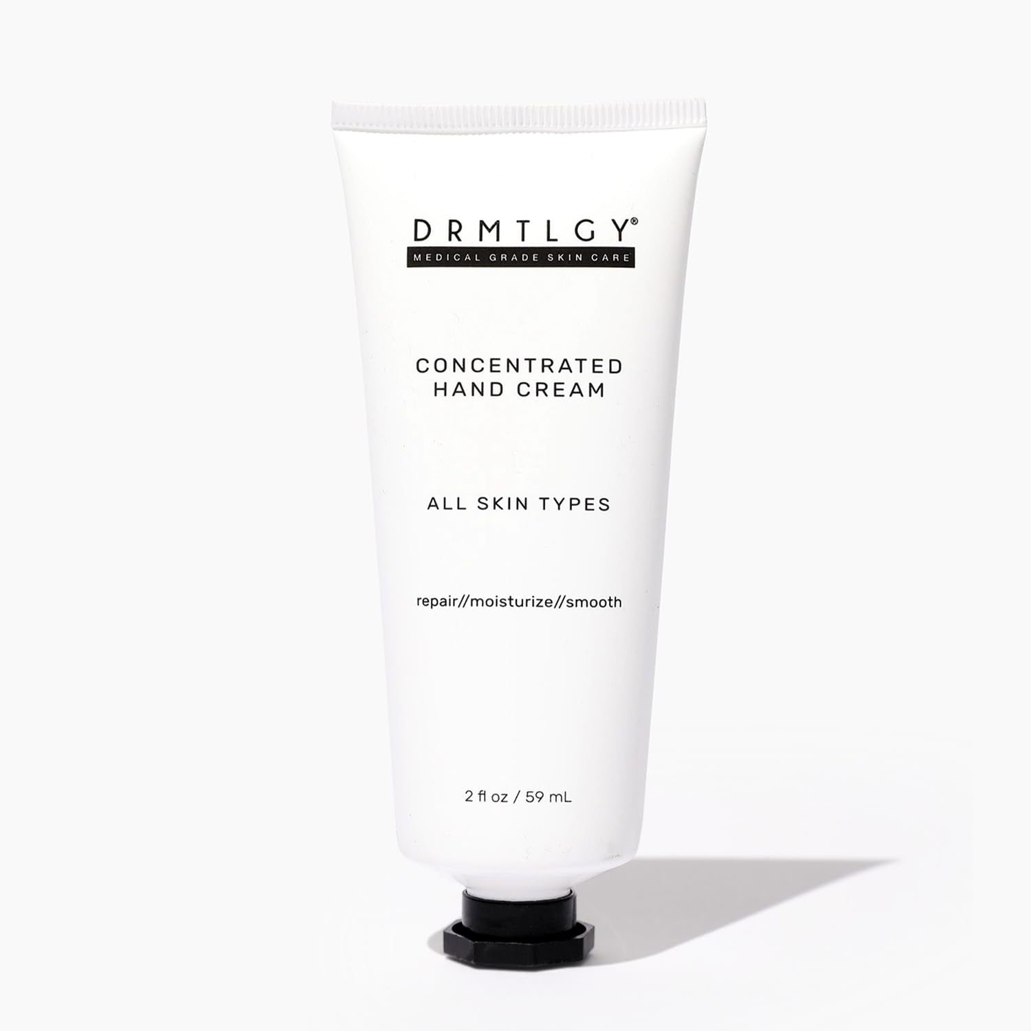 DRMTLGY crema de manos, textura suave para hidratación profunda.