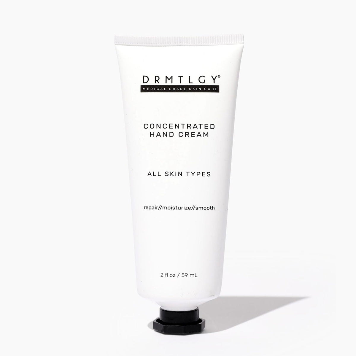 DRMTLGY crema de manos, textura suave para hidratación profunda.