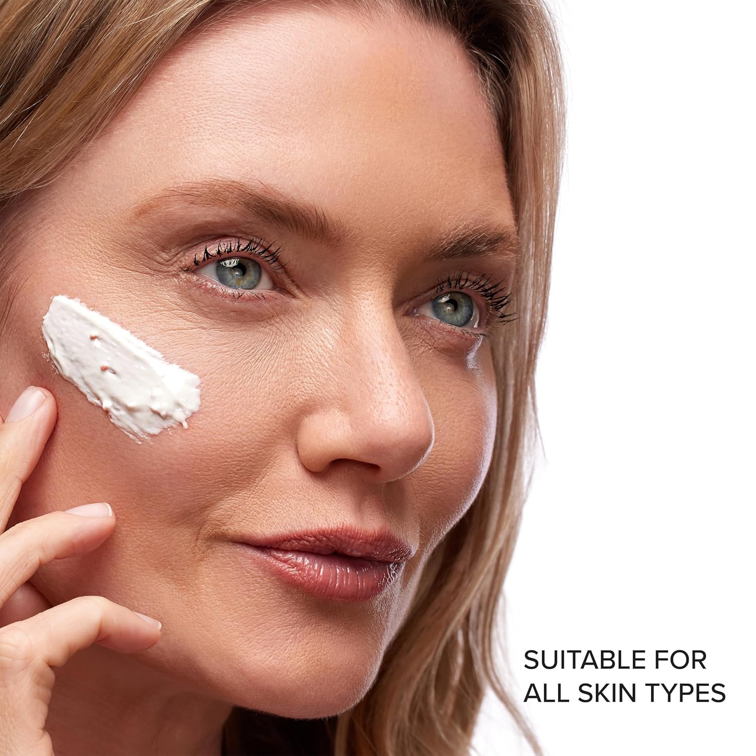 DRMTLGY poros visibles reducidos, piel más uniforme y fresca.