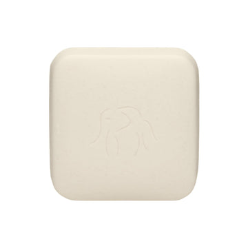 Drunk Elephant Pekee Bar, vista frontal, limpieza suave para piel equilibrada.