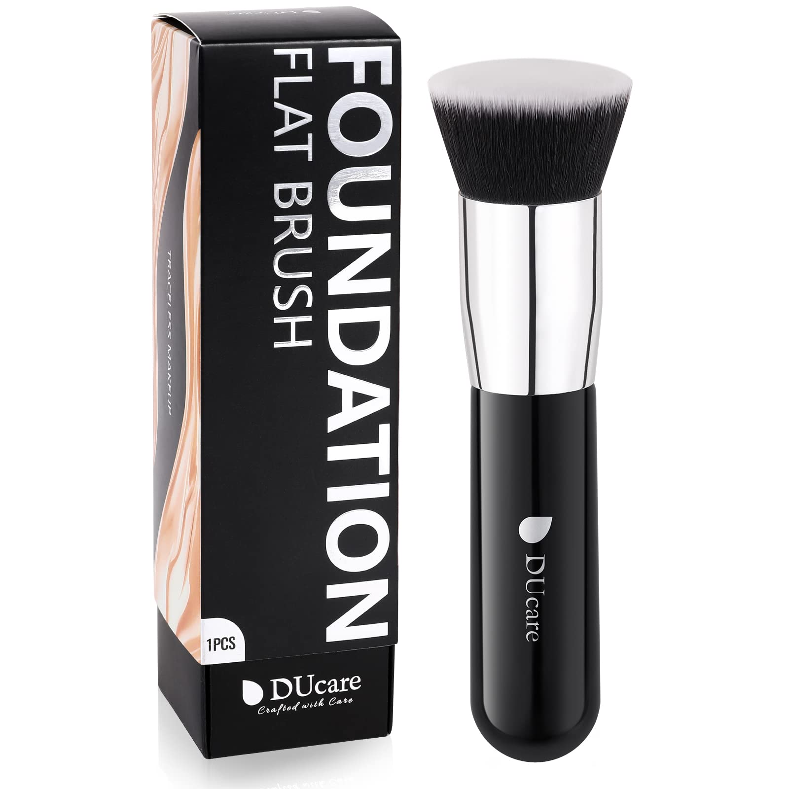 DUcare kabuki para fundación, aplicación suave y uniforme para un acabado natural.