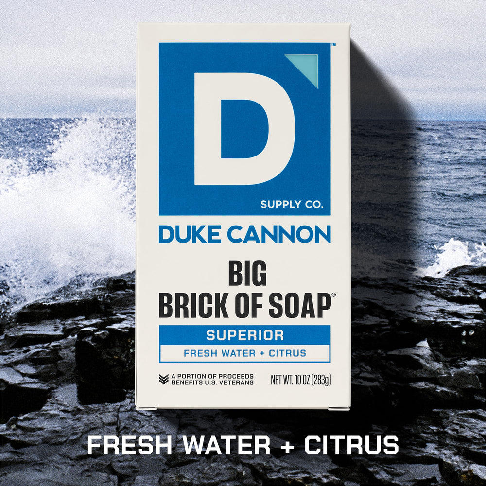 Duke Cannon aroma-fragancia-masculina-frsh-water-citrus ideal para sentirse fresco durante todo el día.