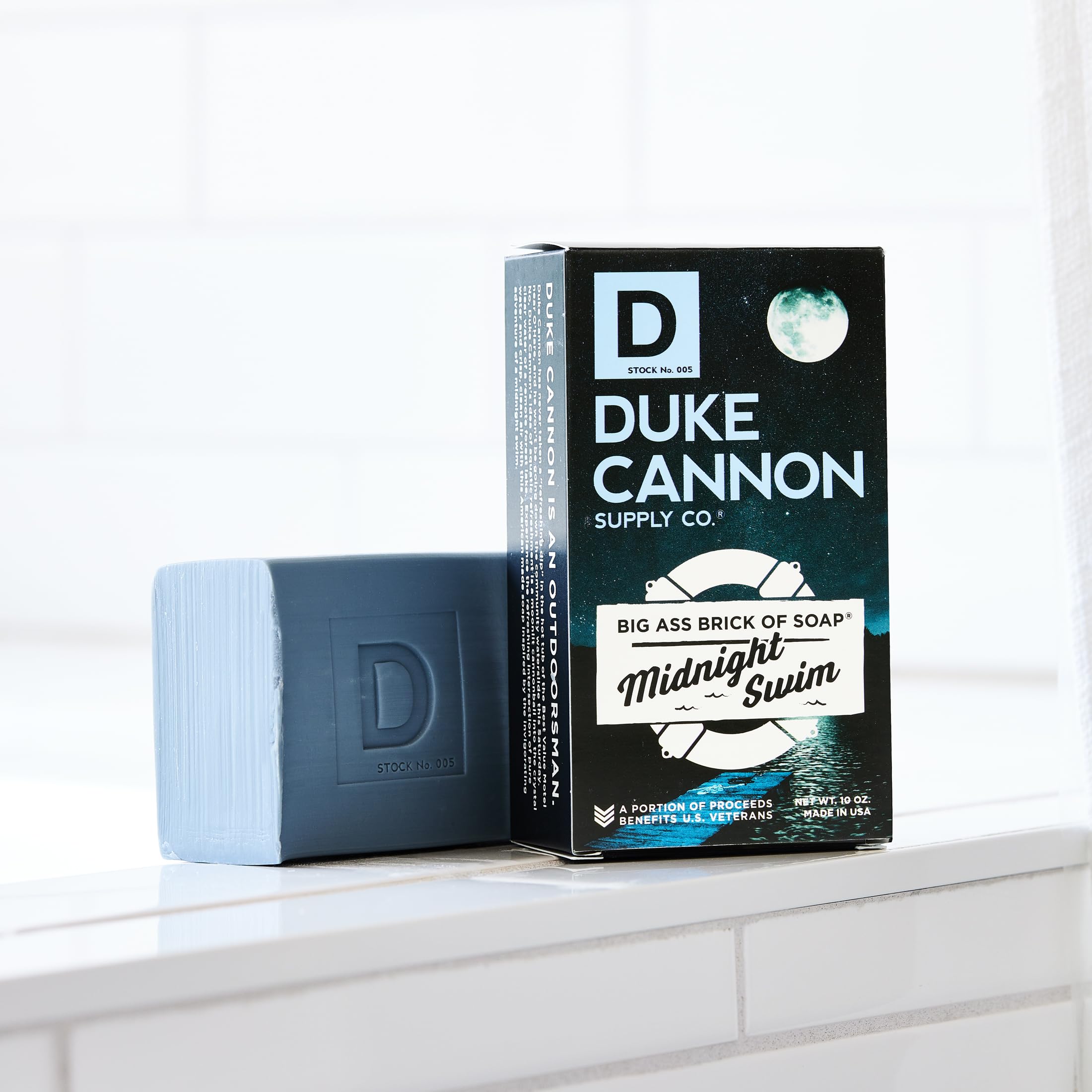 Emballage Duke Cannon 3 barres savon prêt à offrir.
