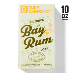Duke Cannon empaque robusto que aporta estilo a la rutina de aseo.