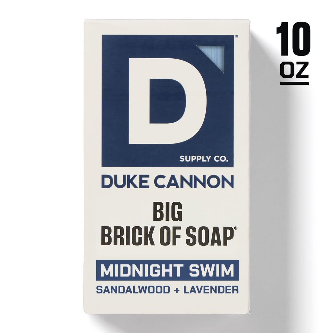 Duke Cannon empaque WWII para Naval Diplomacy, ideal para coleccionistas.