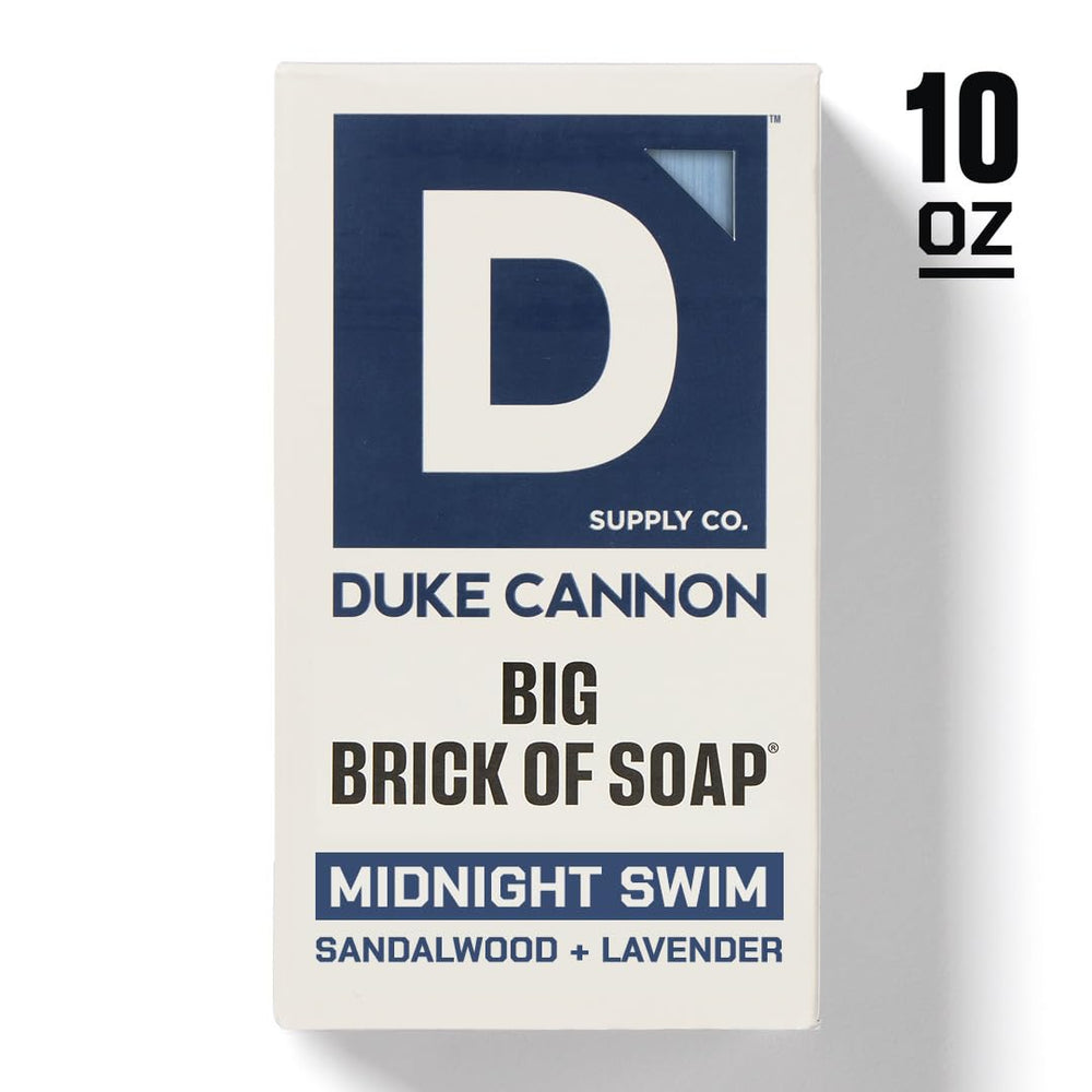 Duke Cannon empaque WWII para Naval Diplomacy, ideal para coleccionistas.