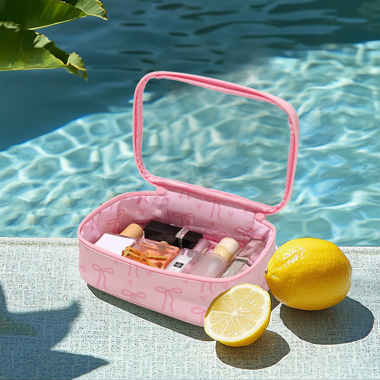 DYSHAYEN bolsa transparente con lazo rosa facilita la localización de cosméticos esenciales en el bolso.