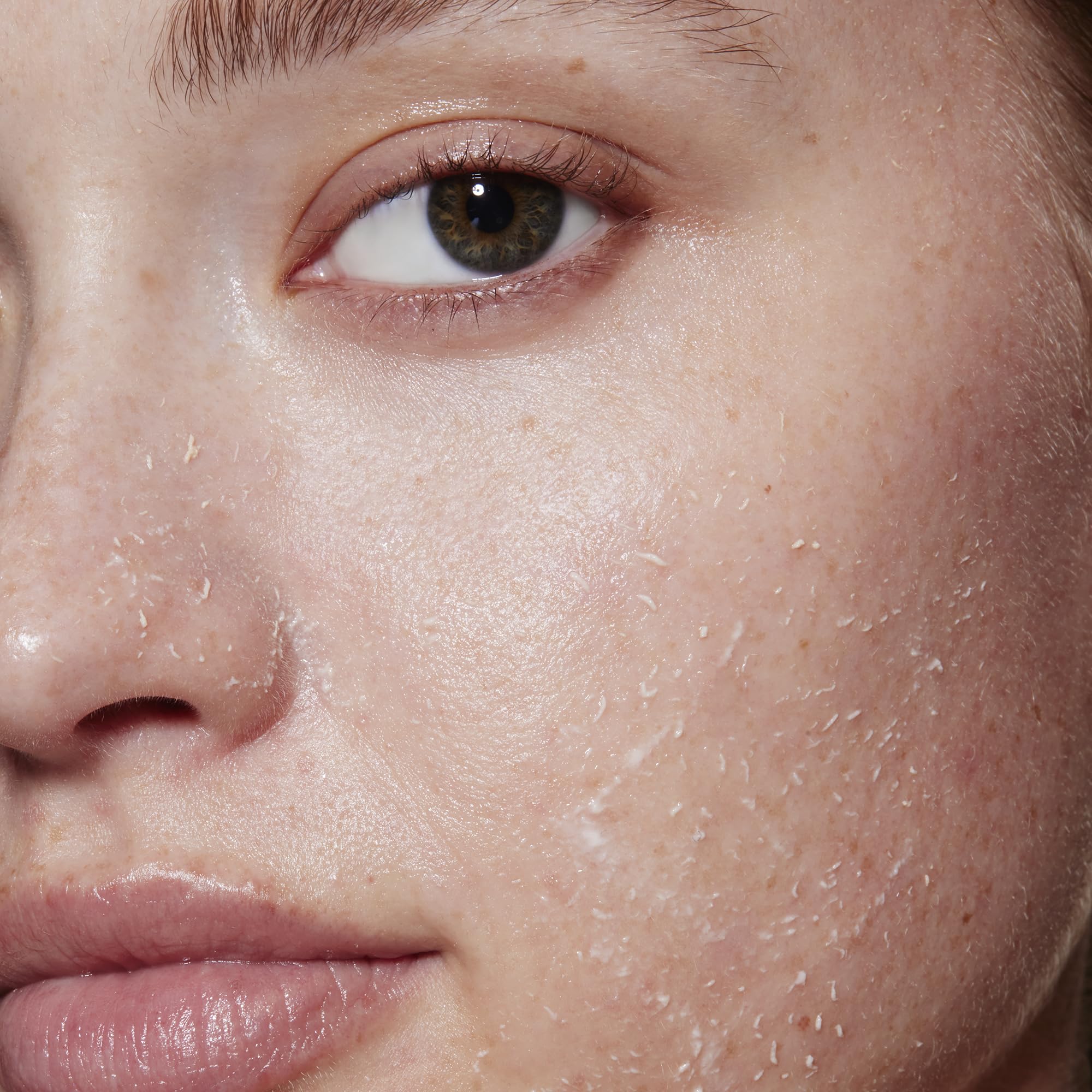 e.l.f. SKIN exfoliante suave masaje circular, piel más fresca tras cada uso