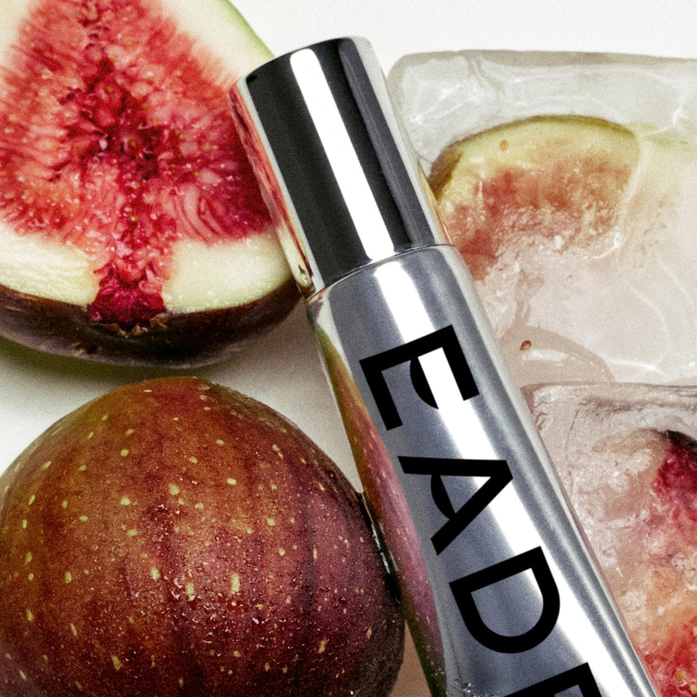 EADEM Le Chouchou swatch Fig Sauce sur les lèvres.