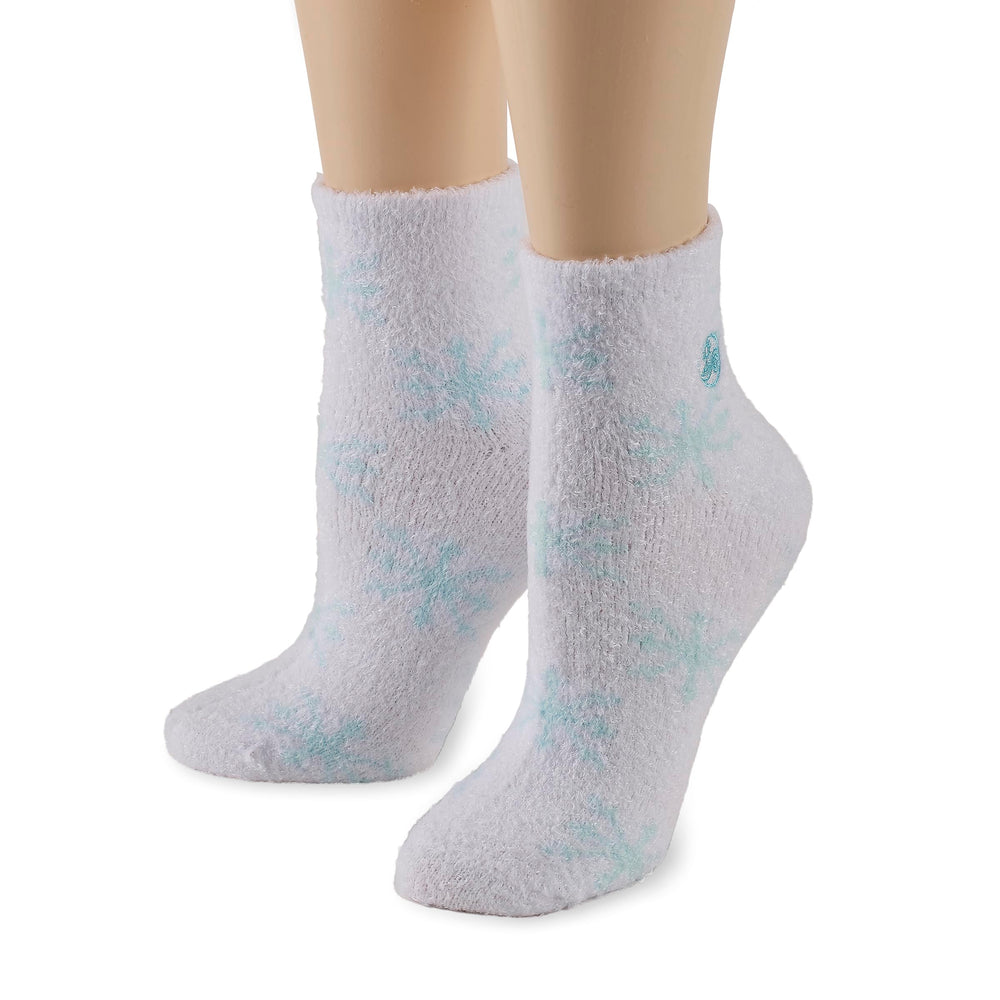 Earth Therapeutics Thera-Soft Aloe calcetines en dos pares, color azul cielo claro.