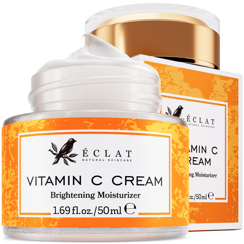 La crema Eclat Skincare Vitamina C con textura sedosa para hidratación suave